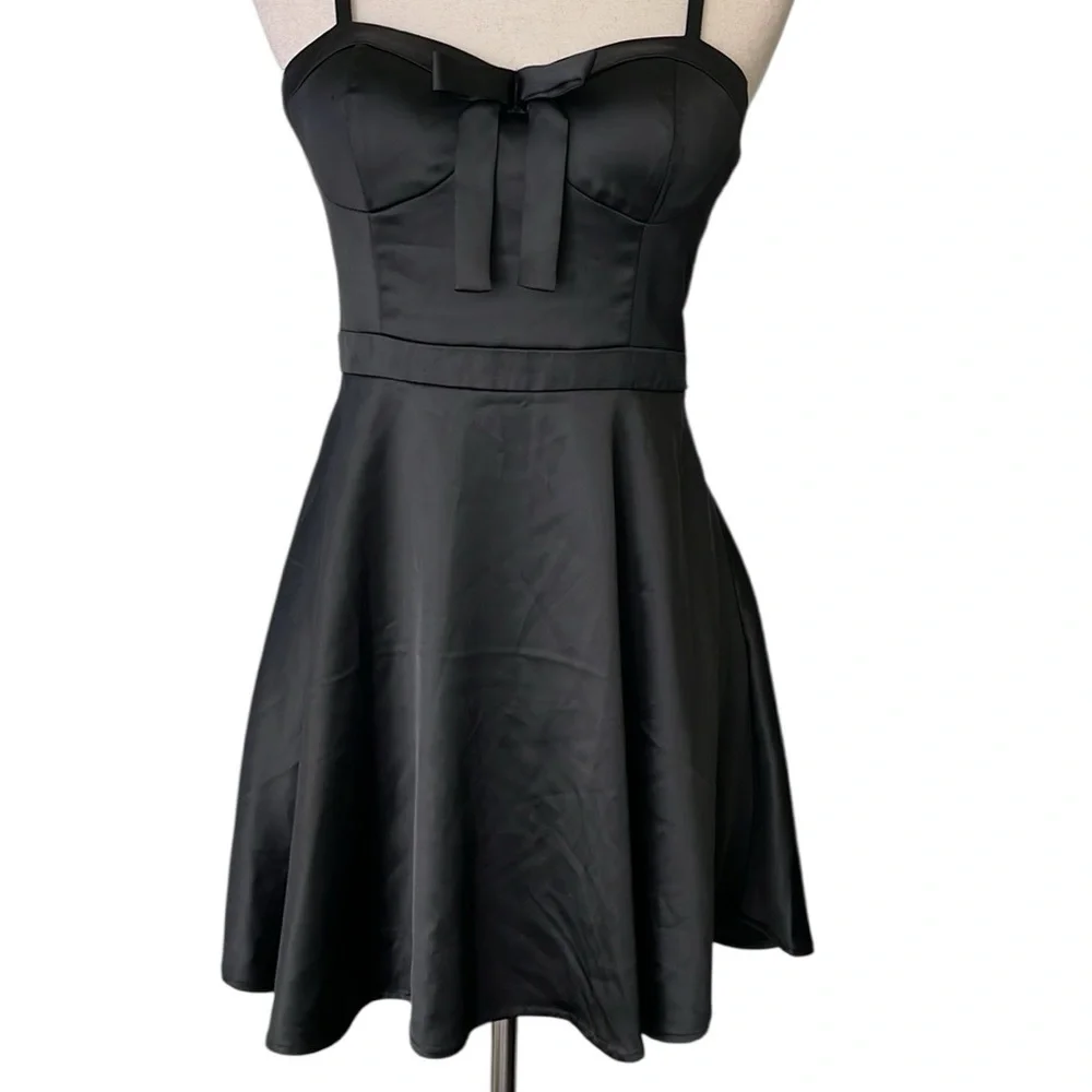 Forever 21 Exclusive Satin Fit and Flare Corset Dress - Picture 7 of 12